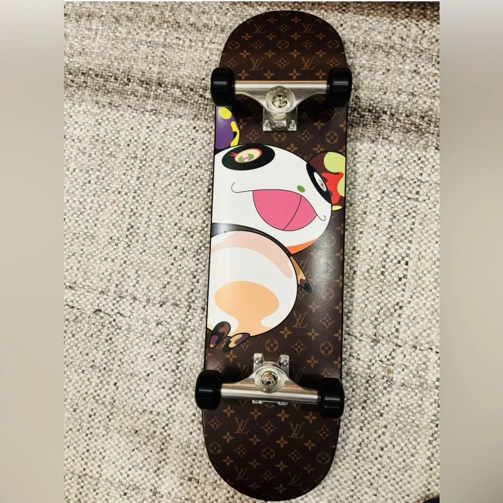 ***SOLD*** Louis Vuitton X Murakami 2025 SuperFlat Skateboard- NIB - Picture 4 of 8
